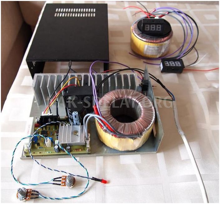 Как сделать стабилизатор напряжения 220в своими руками